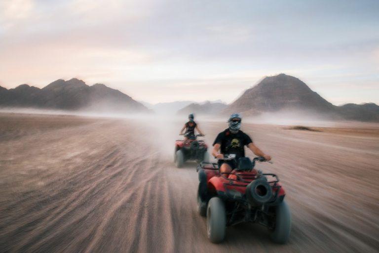 Hurghada : Aventure dans le désert en quad et en buggy avec transferts
