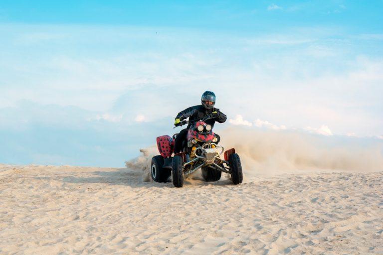Sharm El-Sheikh : Aventure en VTT dans le désert et les vagues avec déjeuner