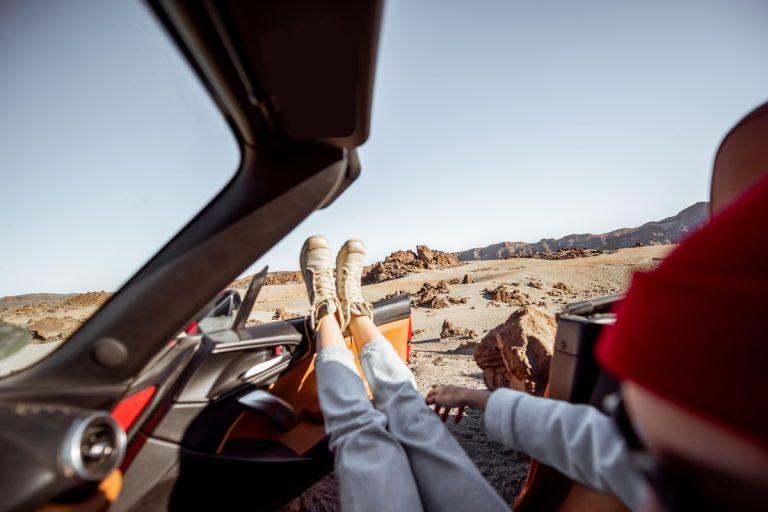Hurghada : Aventure en jeep dans le désert et observation des étoiles avec dîner
