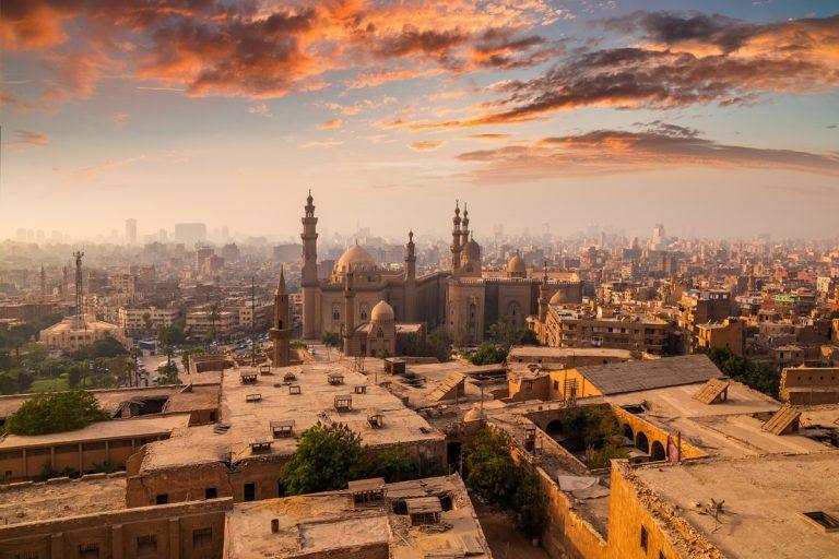 Cairo Ladies’ Tour: Pyramids, Museum, Female Guide & Camel