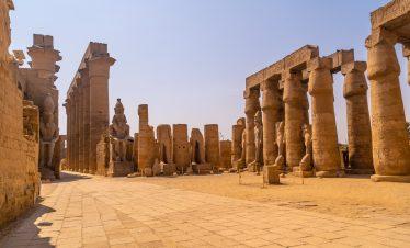 Luxor: Qurna Village Tour with Transfers